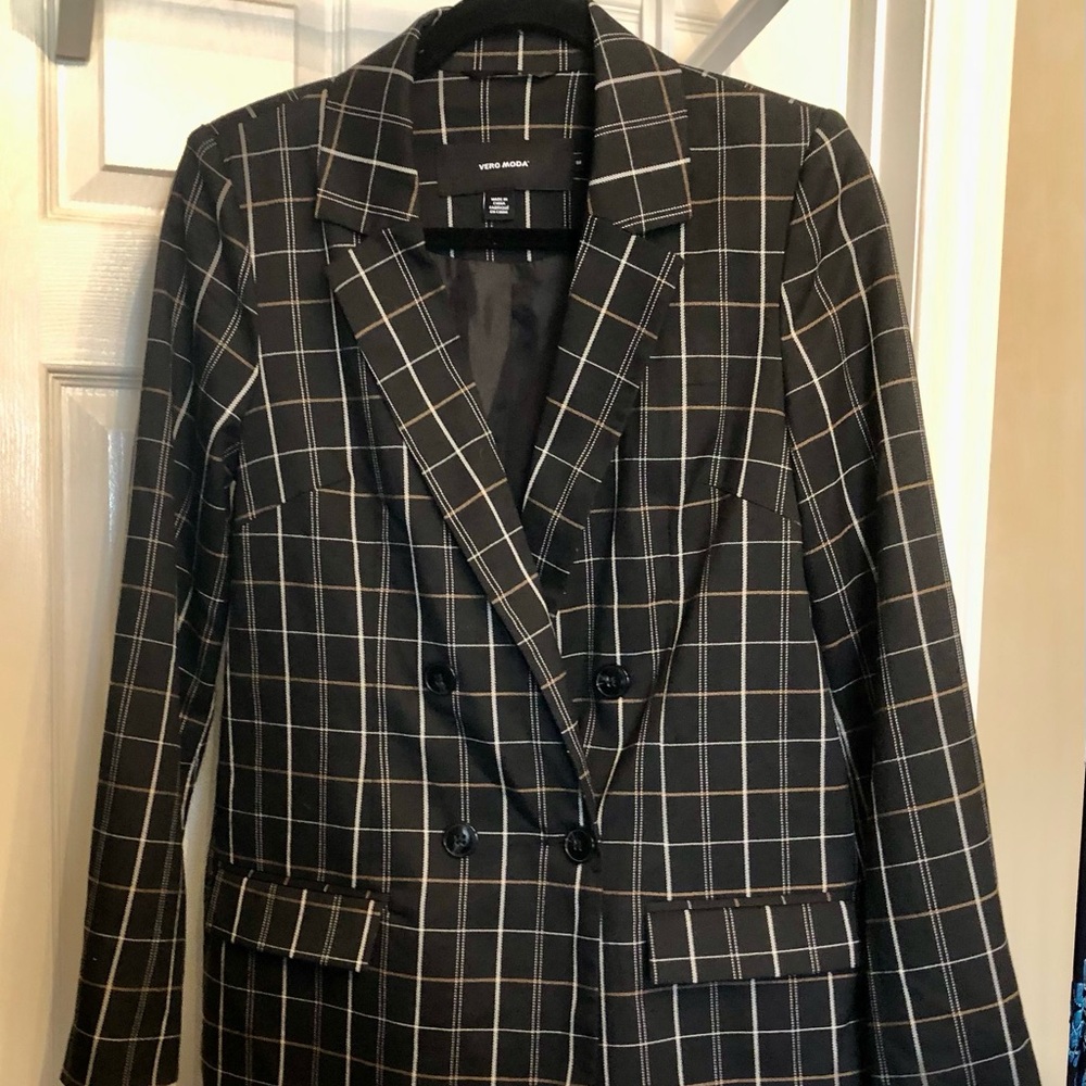 Vera Moda Black checkers blazer Size 6 NWOT